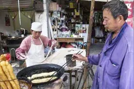 大上海最讲究的豪门小姐，房间要不停地打扫，落魄后只能卖油条视频封面