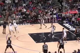 NBA精彩时刻：冷血得分机器！伦纳德第三节8投全中独砍21分！视频封面