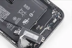 iPhone XS 振子和扬声器拆解更换教程视频封面