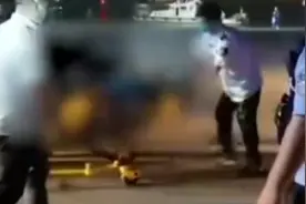 痛心！上海一家三口码头游玩不慎坠江溺亡：父母为救落水孩子视频封面