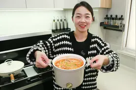 这个小电煮锅太实用了，煎鸡蛋、热牛奶、煮泡面、还可以涮火锅视频封面