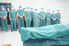 人临终前咽下最后一口气，到底会不会很难受痛苦？听听医生怎么说视频封面