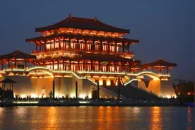 侄儿皇帝要杀智障皇叔，为何宦官让他躲进寺庙，最后还顺利登基？视频封面