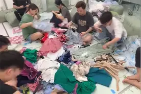 广州女装品牌尾货批发市场【曼诺比菲】实体店直播看过来视频封面