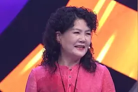 门当户对：57岁离异女遇上男邻居，主持人惊了：一个家属院视频封面