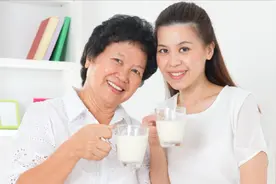 豆浆和牛奶能否混在一起喝吗？营养师来告诉你答案