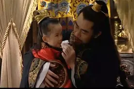 大明王朝：裕王妃进宫献宝，嘉靖看见张真人手记，连孙子都不抱了视频封面