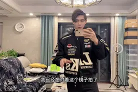 超大镜子，能拉长身高能显瘦，简直拍摄神器，网友：连接发我谢谢视频封面