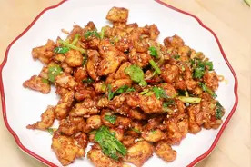 鸡胸肉超好吃的做法，简单一做，麻辣鲜香，入味解馋，下酒超下饭视频封面