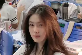 “惊鸿一瞥自难忘,从此芳华乱浮生”视频封面