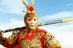 孙悟空大闹天宫时，元始天尊为何不出手？你看他忌讳谁！视频封面