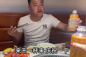 今天是个好日子，莎莎和男友要领结婚证，从此以后就是合法夫妻了视频封面