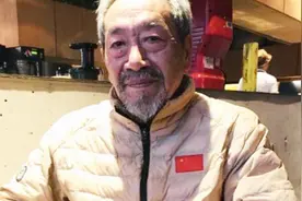 73岁王奎荣现状惹人羡！和小37岁娇妻育有一女，孩子超可爱视频封面