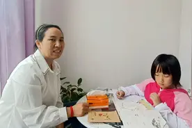 小李忙工作在外面租房住，星星想外婆了，今天带女儿回家陪陪妈妈视频封面