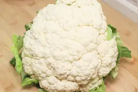 炒花菜时切记不要焯水直接炒，教你一招，脆嫩鲜美，营养也不流失视频封面