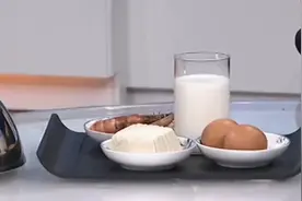 经常吃高蛋白食物，容易诱发肾病，要谨慎食用丨健康学院视频封面