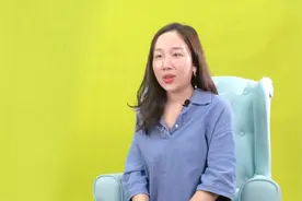 宝宝肚脐突出？并不是哭闹所致，真正原因是这个视频封面