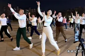 河南一大叔跳舞妖娆！凭实力抢镜，跳的比美女还温柔凄婉视频封面
