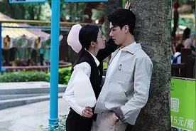 你绝对没见过，这么豪又横的女霸总视频封面