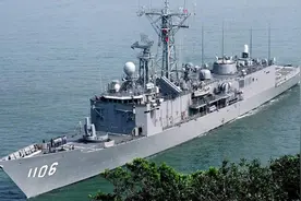 【中国】成功级护卫舰“田单”号（PFG-1110）高雄进入港口休整视频封面