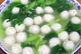 鸡肉丸子的秘制做法，鲜香嫩滑很Q弹，食材做法都简单，好吃不腻视频封面