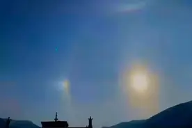 青海玉树天空有“三个太阳” 气象专家释疑罕见“幻日”视频封面