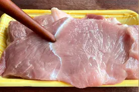 家里有猪肉的一定要试试这种做法，色泽红亮，肉质鲜嫩不柴，真香视频封面
