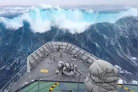 6个被拍到的海洋巨浪，巨大的海浪来袭就像头顶一场风暴？视频封面