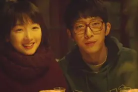 车上偶遇前任，旧情复燃，一个电话让男人清醒视频封面