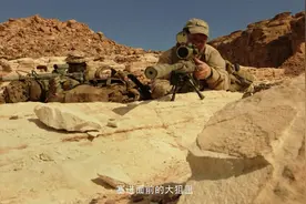 5个人打300人视频封面