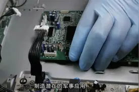 ASML宣布在中国出货100多台光刻机，美国开始急了吗？视频封面