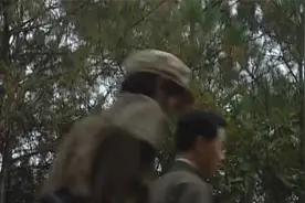 密战无声：哥哥被内奸杀害，特工妹妹怒了，跨上摩托追杀内奸！视频封面