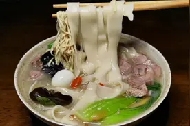 河南正宗羊肉滋补烩面，灵魂在于羊肉白汤的熬制，学会可以开店了视频封面