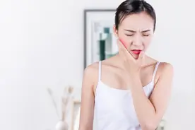 孕妇经常上火，吃什么能降火？医生开出答案！视频封面