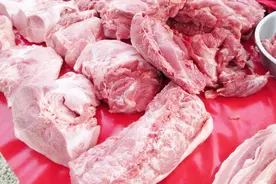 买回来的猪肉发臭了，还能吃吗？出现这种情况一定不要吃了视频封面