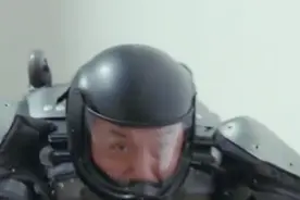 成龙《十二生肖》高科技装备搭配搏命的表演 活脱一个中国版007视频封面