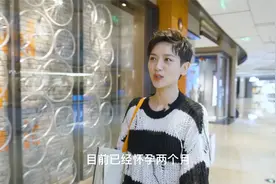 李晓峰被曝怀孕，刘恺威问女儿：想去北京上学吗？女儿回答太意外视频封面