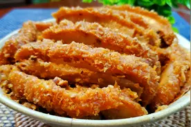 炸扣肉时，记住关键这几点，保证金黄又起泡，做出的扣肉皮酥香软视频封面