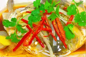 3分钟学会做特色清蒸鱼头，鲜香入味解馋下饭，不腥不柴不油腻视频封面