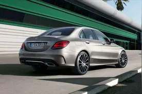 奔驰车尾的A、C、S、E都代表什么意思？老司机：搞不懂不要开车了