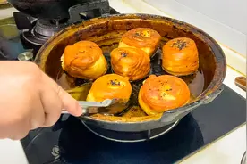 简单几步就能做出口口爆汁的“金丝肉饼”，味道很赞啊视频封面
