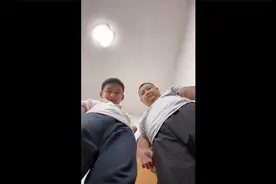 听说踩手机能变换场景？为啥到我这就这么悲催！视频封面