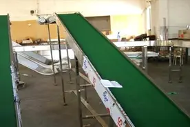 皮带跑偏调整口诀你都知道了，传送带防跑偏如何设计呢？视频封面