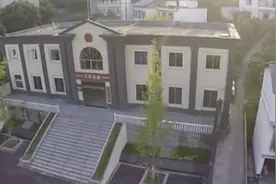 抑郁症妈妈摔死儿子获刑13年，法援律师否认未尽责：未获男方谅解视频封面