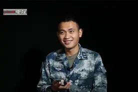 当军人说“我爱你”时，是最可爱的人无疑啦！视频封面