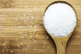 味精完美融入中国菜，为菜肴增鲜，但是确实日本人发明的？视频封面