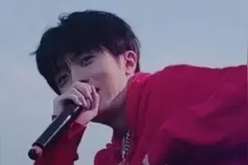姜云升 终于低头不做rapper？锐评 《没rap直接听》视频封面