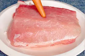 炒瘦肉时，直接下锅炒是大错，教你正确做法，吃肉和吃豆腐一样嫩视频封面