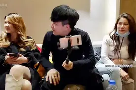 集梦会长：和美女玩真心话大冒险，输了会接受什么惩罚，太搞笑了视频封面