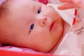宋朝一女婴出生时不哭不笑，父亲将其带去寺庙，高僧：你不该来这视频封面